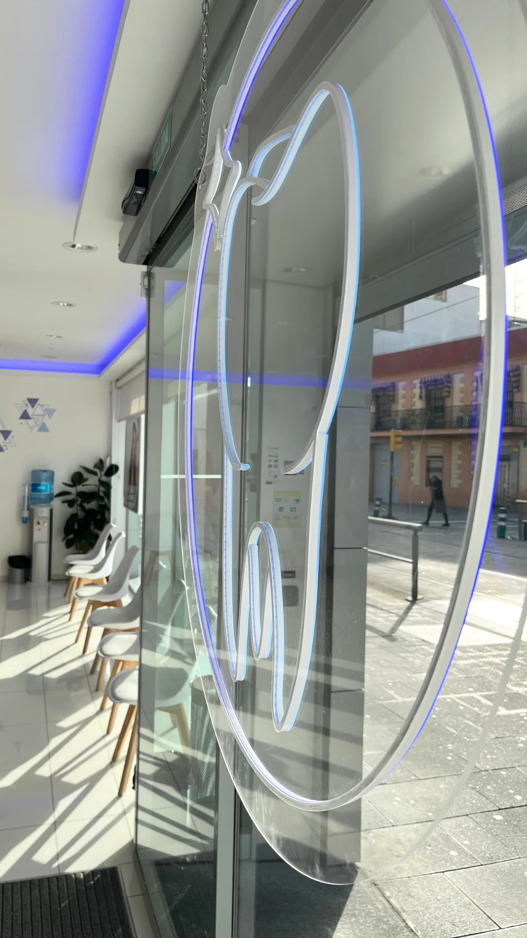 ENTRADA-CLINICA-DENTAL-GOMEZ-OLMEDO